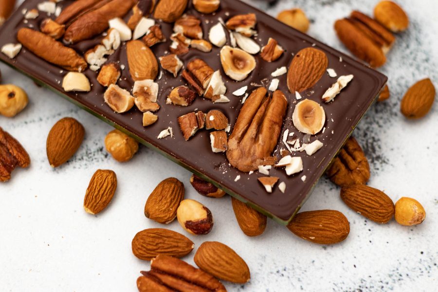Tableta de chocolate con almendras
